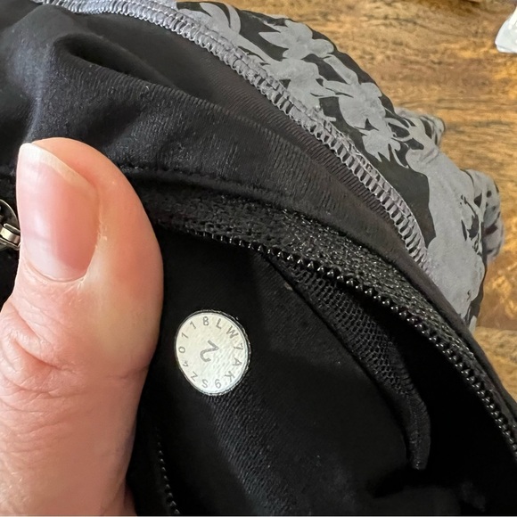 Lululemon Run Times Short II*4"
Efflorescent Nebula Black / Black - Picture 8 of 9